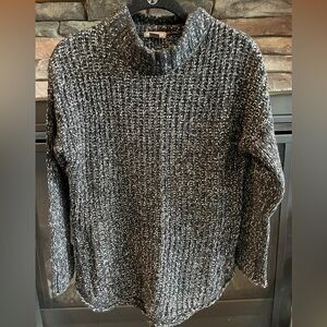 Eddie Bauer Size Small Heather Black Sweater